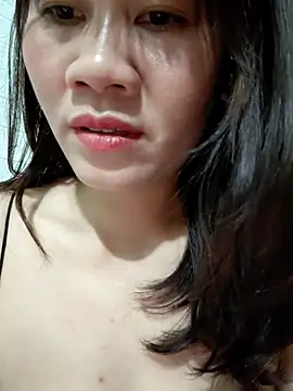 Singlemom69xx's Webcam Show