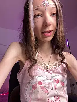 KiraGlam Chat XXX live
