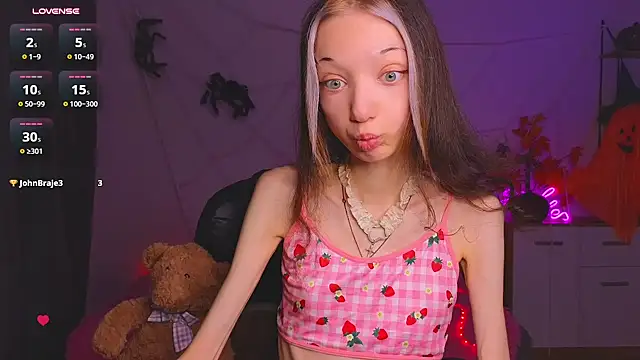 KiraGlam: вебкам-шоу