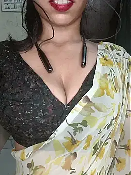 Savita2310 Adlı Modelin Web Kamerası Şovu