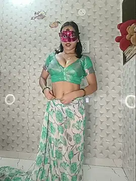 Savita2310 Adlı Modelin Web Kamerası Şovu