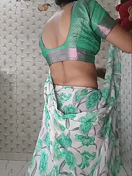 Savita2310 Show in webcam