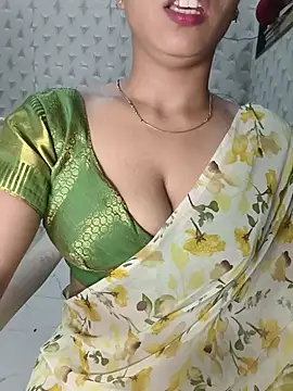 Savita2310 Adlı Modelin Web Kamerası Şovu