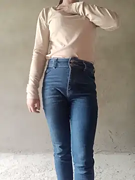 vera9986 Adlı Modelin Canlı Sohbet Odası