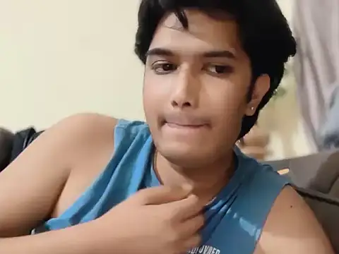 asiangrandpaa Show in webcam
