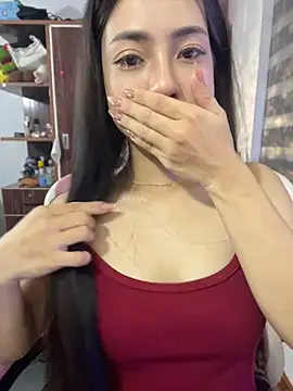 Clara8899 Show Webcam