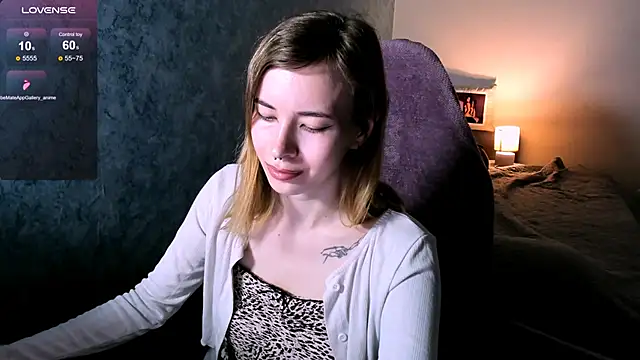 Chat +18 de ZoyaMill ao vivo