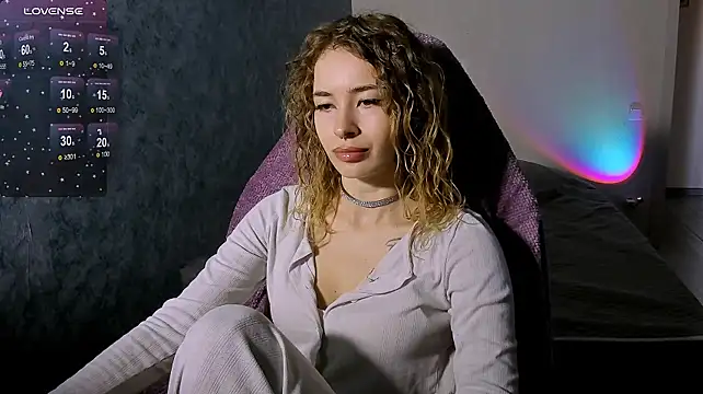 Chatroom XXX en direct de ZoyaMill
