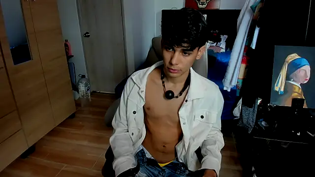 عرض كام AliottTwink