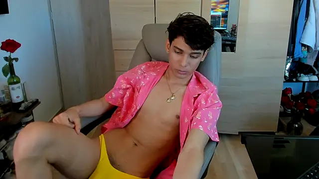 AliottTwinkn Live XXX chat