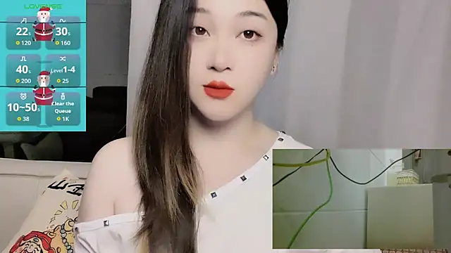 woaiqinqin Adlı Modelin Canlı XXX Sohbeti