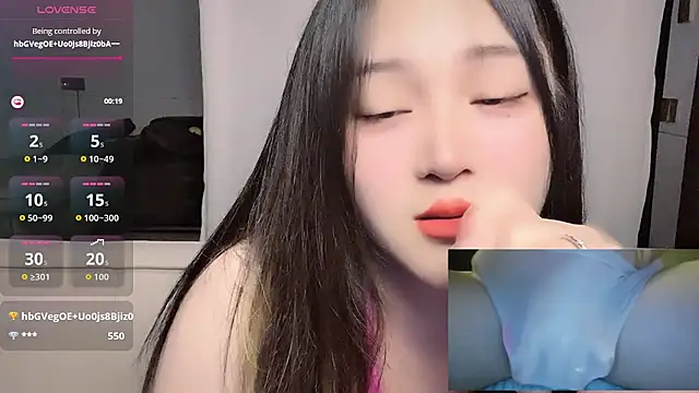 woaiqinqin 现场XXX聊天