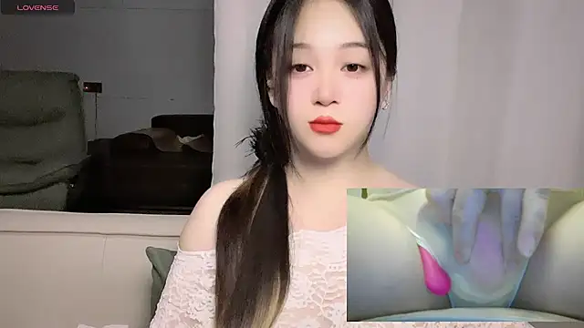 woaiqinqin's Live XXX Chat