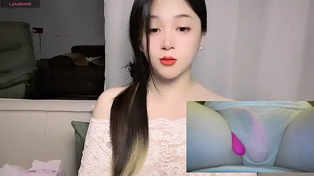 XXX chat uživo modela woaiqinqin