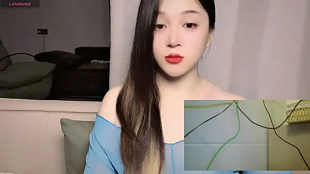 woaiqinqin XXX чат на живо