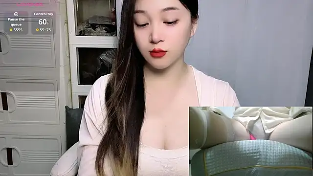 woaiqinqin Chat XXX in diretta