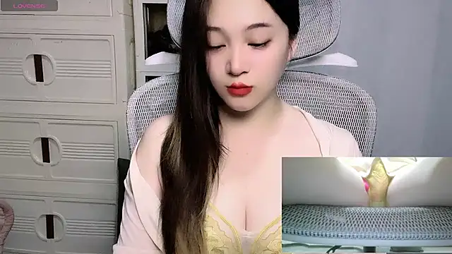 woaiqinqin 即時 XXX 聊天