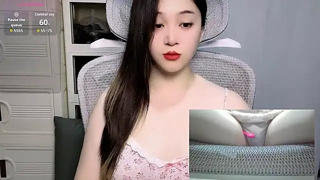 woaiqinqin – Naživo XXX chat