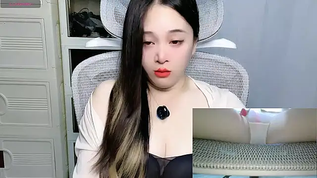 צ'אט XXX בשידור חי של woaiqinqin