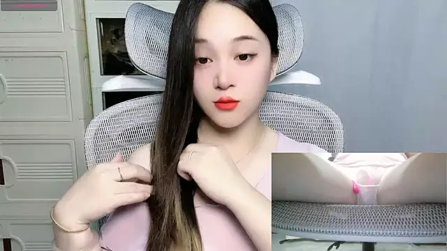 woaiqinqin Chat XXX live