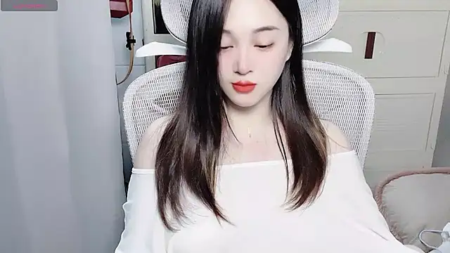 woaiqinqin Chat XXX in diretta