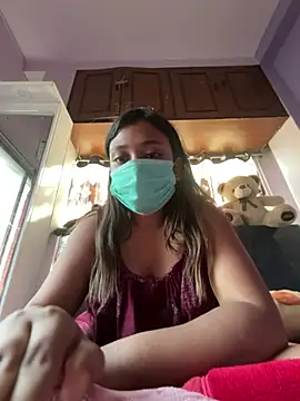 Yourhornynightmare – webcam-show