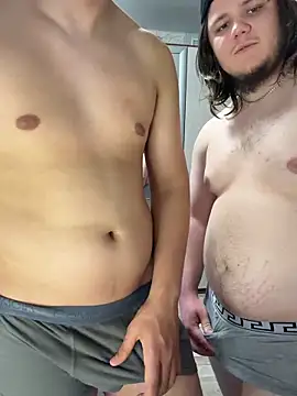 Show modela desiredude9 na web-kameri