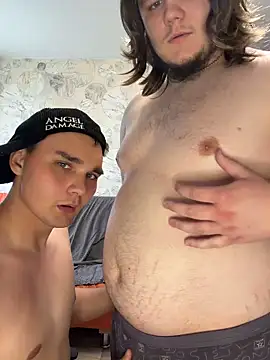 Pokazy przed kamerką – desiredude9