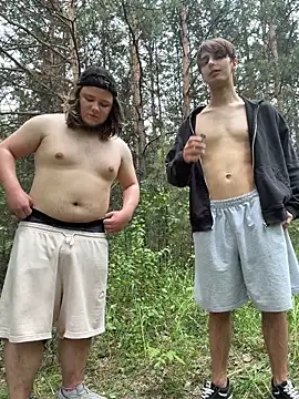 Pokazy przed kamerką – desiredude9