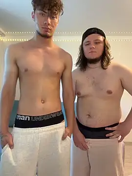 desiredude9 Webcam Show