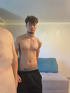 desiredude9's Webcam Show