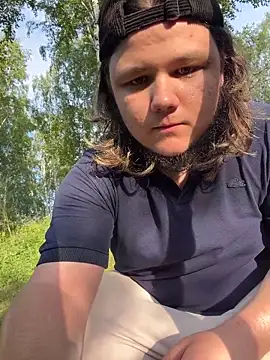 desiredude9 webcam show