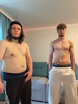 desiredude9 Show Webcam