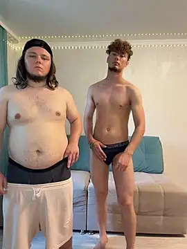 desiredude9 Show Webcam