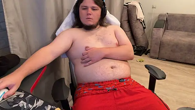 desiredude9 Show in webcam
