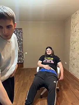 desiredude9 网络视讯表演