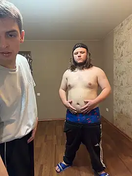 desiredude9 Show Webcam