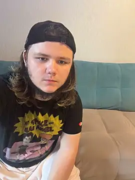 desiredude9 webcam show