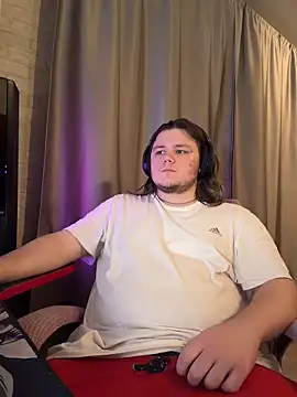 desiredude9's Webcam Show