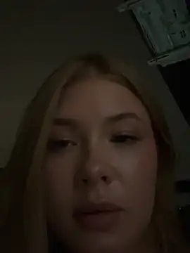 _Leya_ Adlı Modelin Canlı XXX Sohbeti