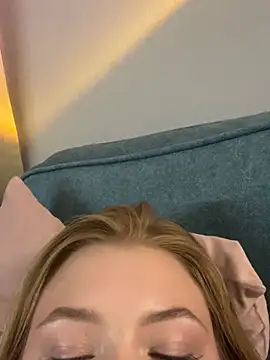 _Leya_'s Live XXX Chat