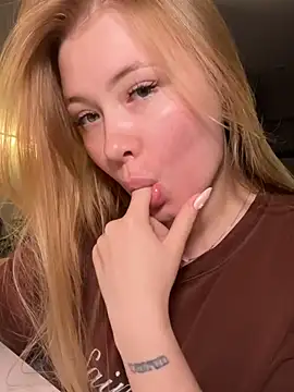 _Leya_ XXX чат на живо