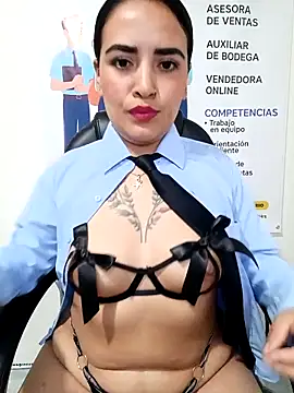 MAYE__13 webcam show