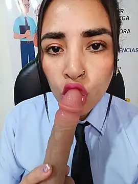 Show de MAYE__13 na webcam