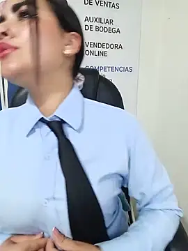 MAYE__13's Live XXX Chat