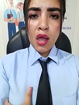 MAYE__13 Pertunjukan Webcam