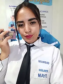 Chat ao vivo de MAYE__13