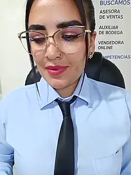 Show de MAYE__13 na webcam