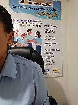 MAYE__13 Webcam Show