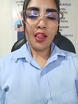 Show de webcam de MAYE__13